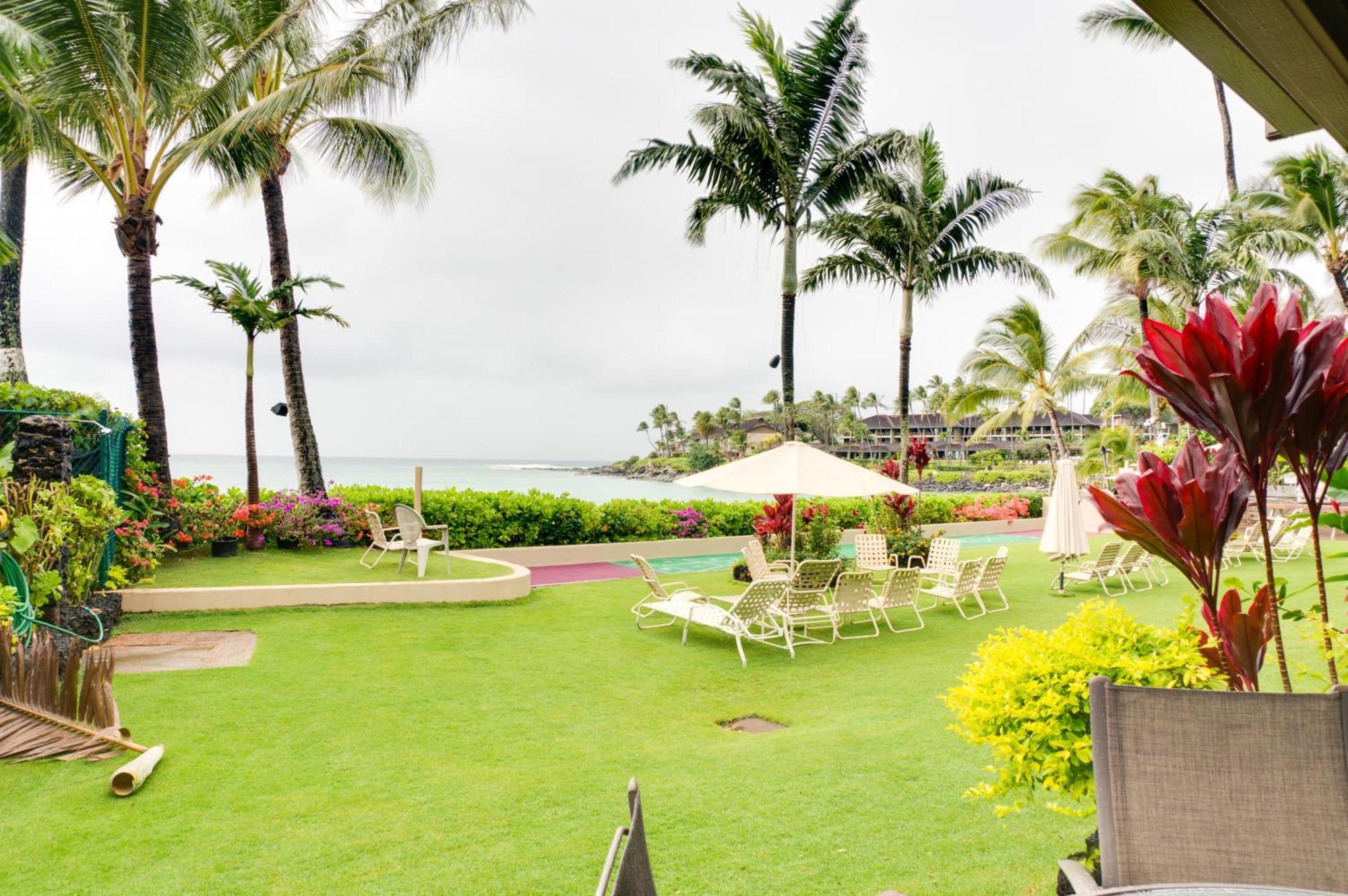 Hale Napili Aparthotel Lahaina Exterior photo